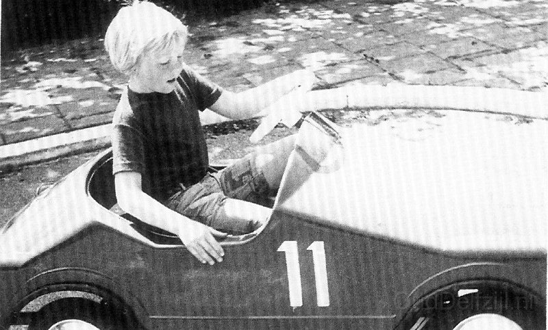 H.M.S Kon.Beatrix en Z.K.H Prins Claus en kinderen op Pinkst.jpg